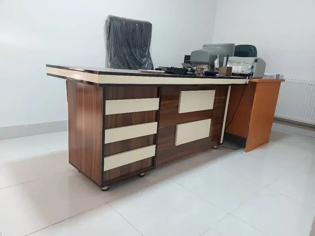 میز و صندلی اداری|مبلمان اداری|میاندوآب, |دیوار