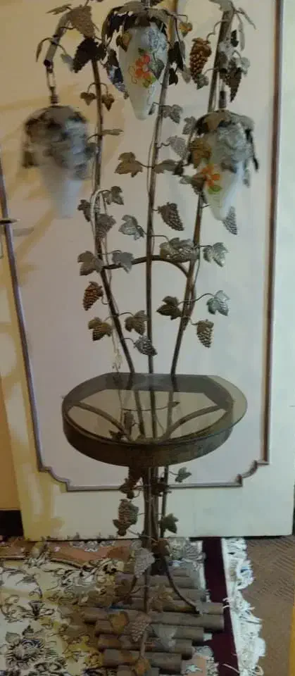 آباژور پایه فلزی|چراغ خواب و آباژور|شیراز, طلاب|دیوار