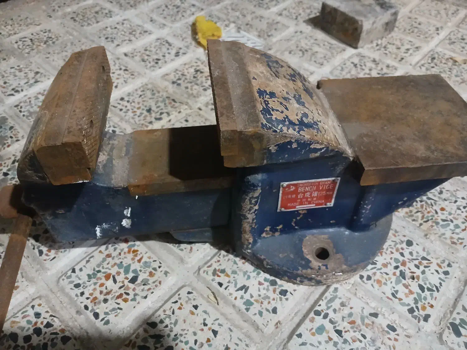 لوازم چاقوسازی|ابزارآلات|ایجرود, |دیوار