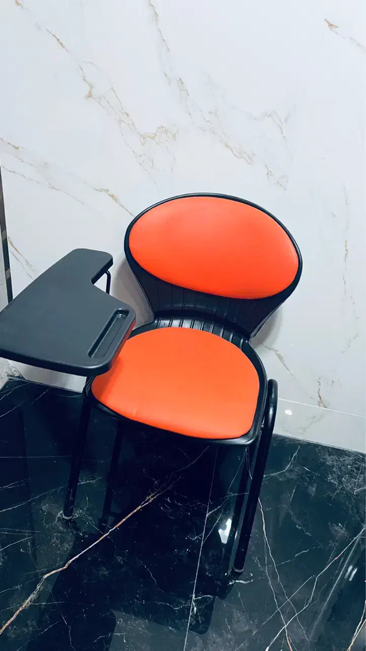 صندلی دانش آموزی|صندلی و نیمکت|تبریز, |دیوار