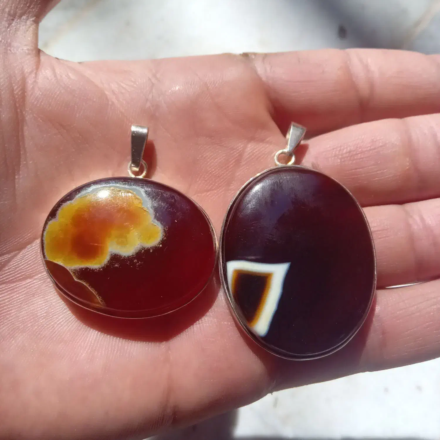 اویز نقره عقیق سرخ|جواهرات|رباط‌کریم, رباط‌کریم|دیوار