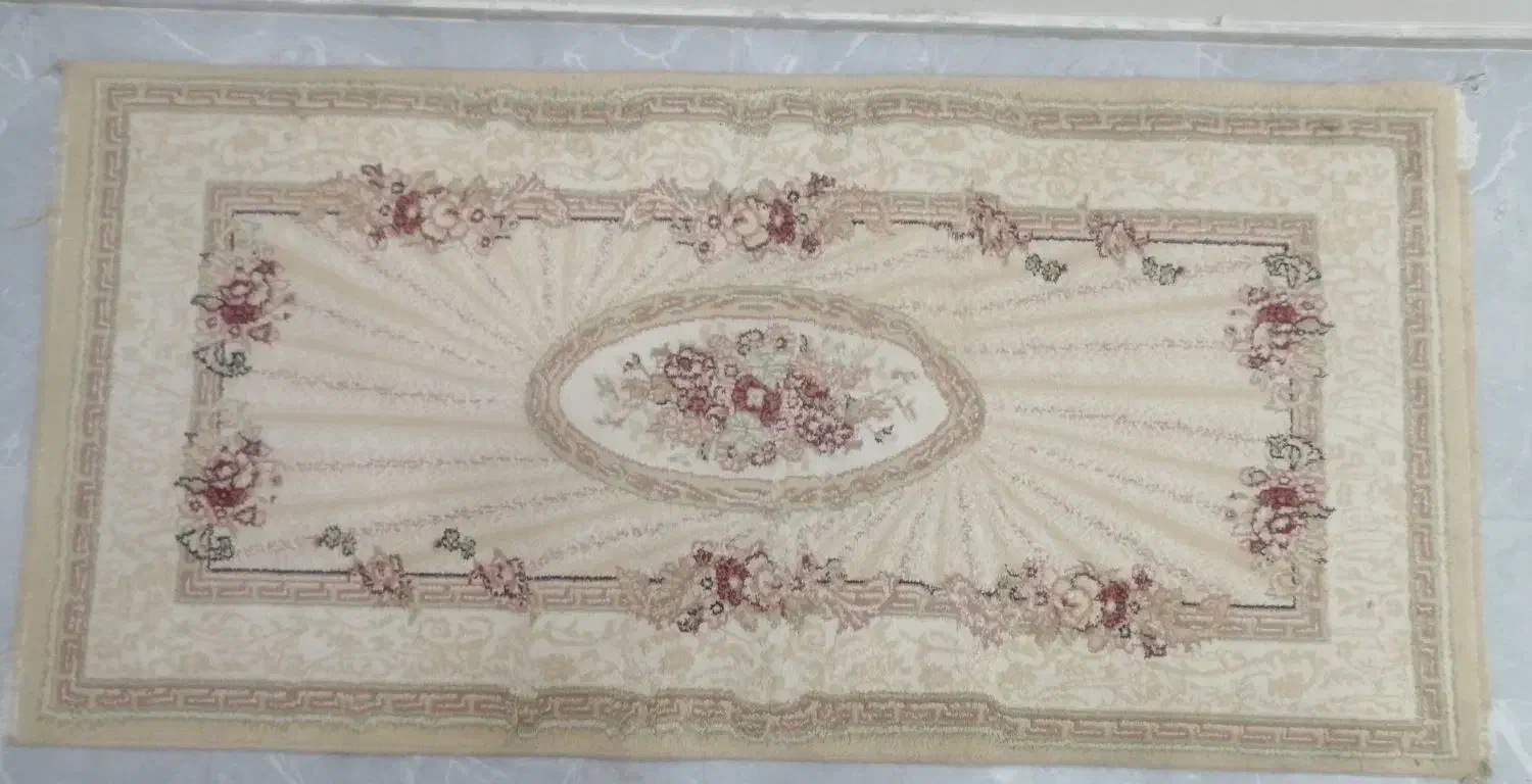 قالی دو متری فقط 400 هزار تومان|فرش|شیراز, معالی‌آباد|دیوار