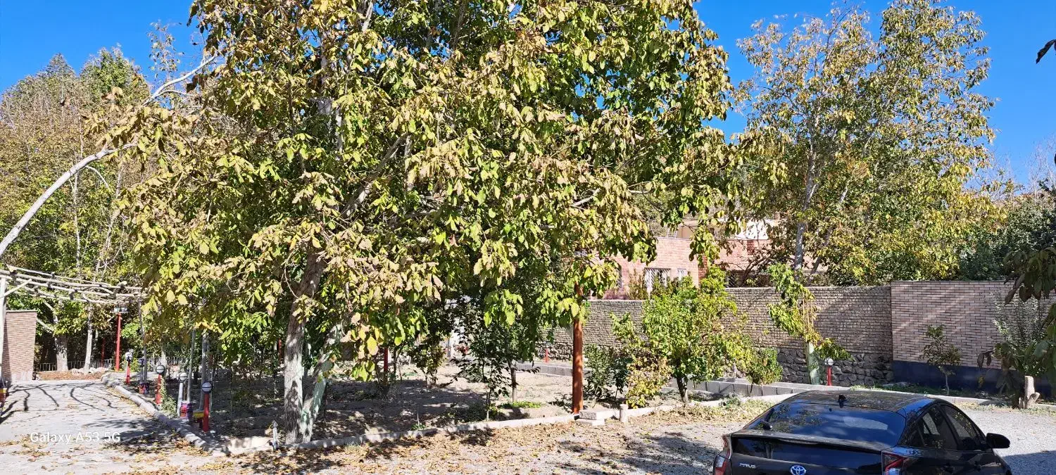 باغ ویلا در چم آسمان باغ بهادران، مستقل یا اشتراکی|فروش خانه و ویلا|فولادشهر, باغشاد|دیوار