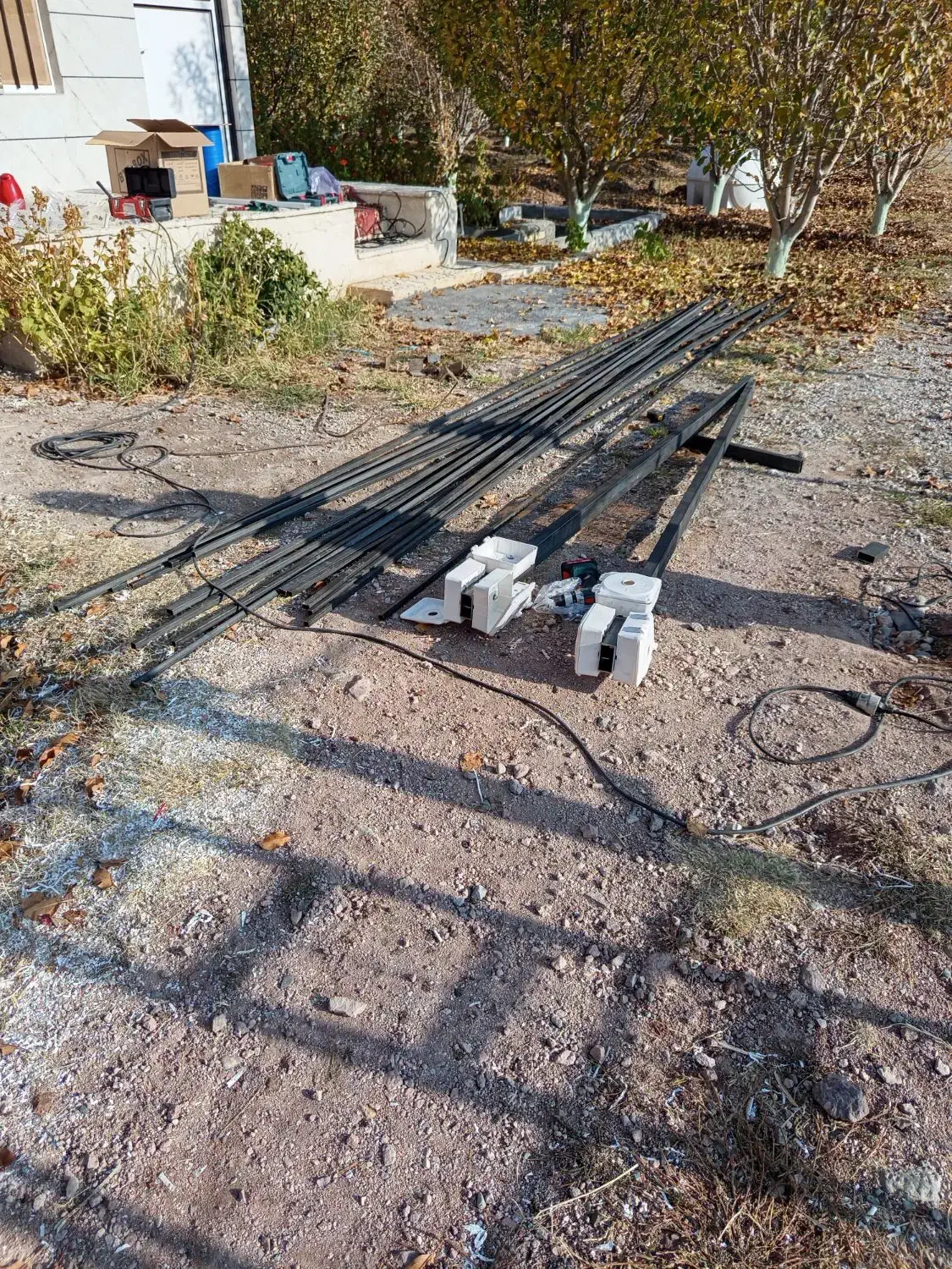 دوربین مداربسته کرکره برقی پنل خورشیدی|دوربین مداربسته|میانه, |دیوار