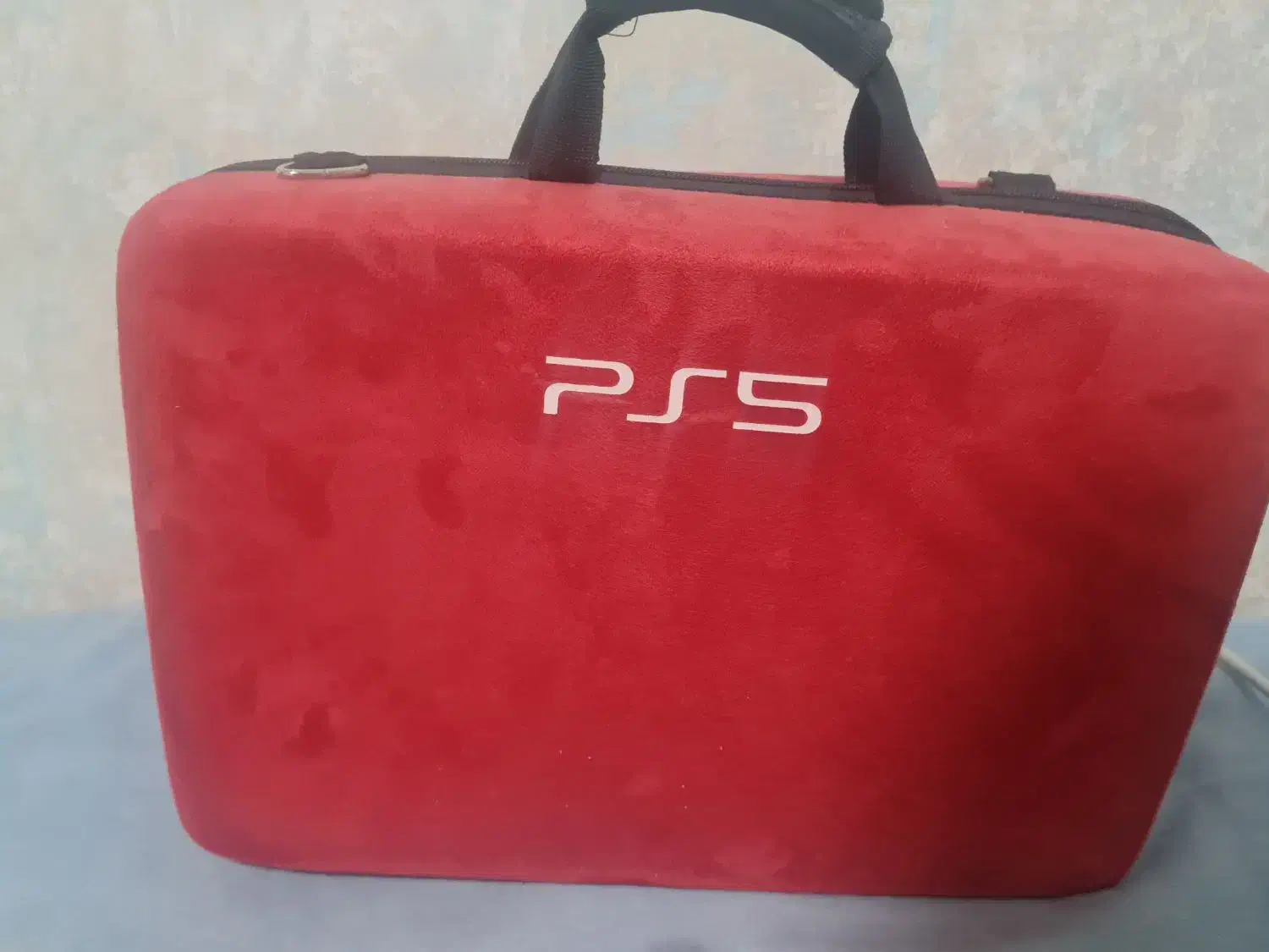 ps5 با کیف و ۲ دسته|کنسول، بازی ویدئویی و آنلاین|کاشان, دانش|دیوار