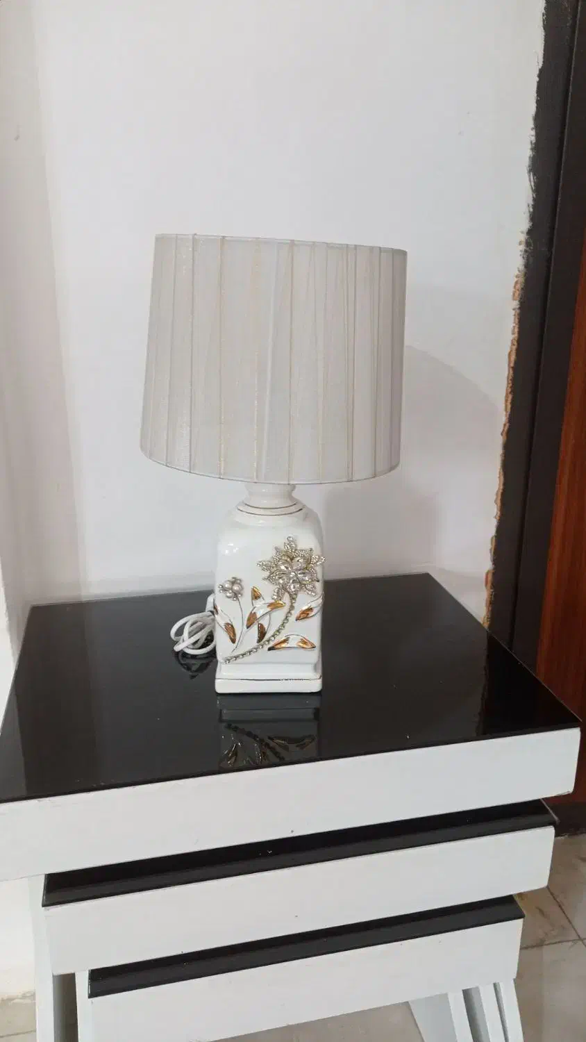 آباژور سالم|چراغ خواب و آباژور|همدان, |دیوار