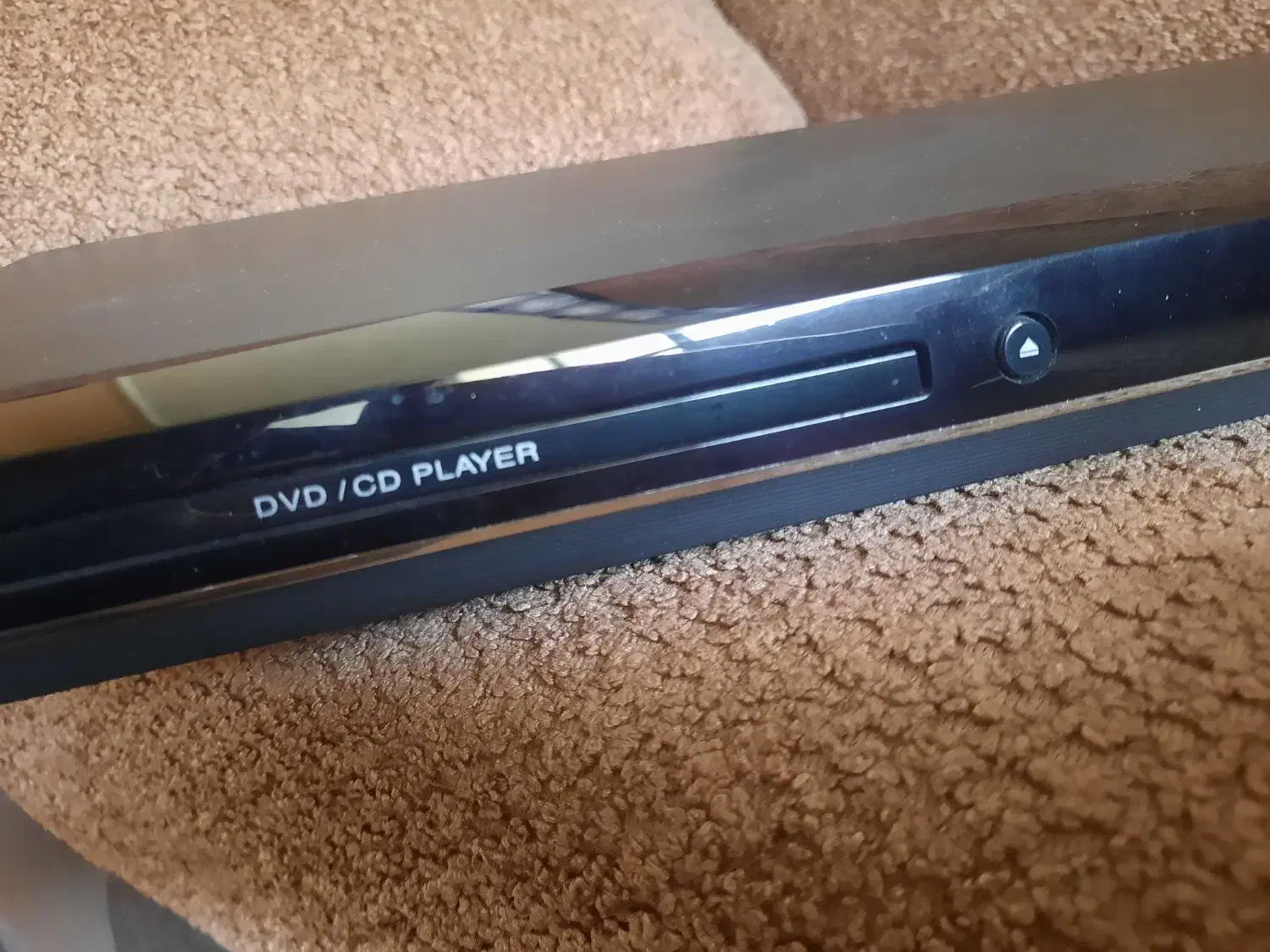 یک دستگاه DVD PLAYER LG|پخشکننده DVD و ویدیو|شیراز, سفیرشمالی|دیوار