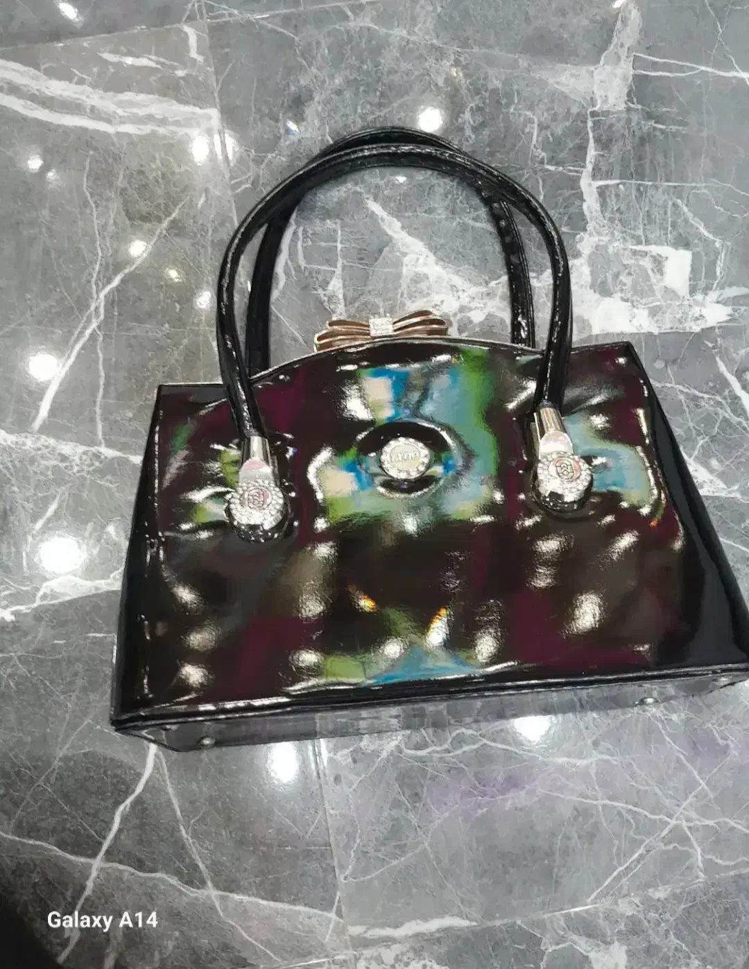 کیف مجلسی|کیف، کفش، کمربند|رشت, آزادگان|دیوار