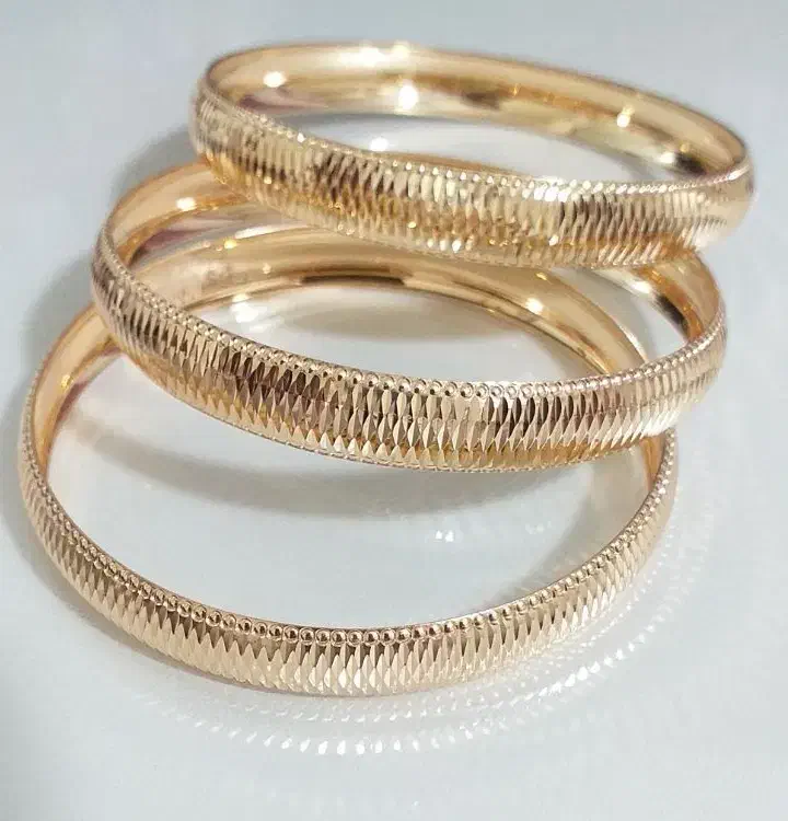 النگو نونو و انگشتر جلوه داره زیبا و مدال ستاره|جواهرات|اراک, |دیوار