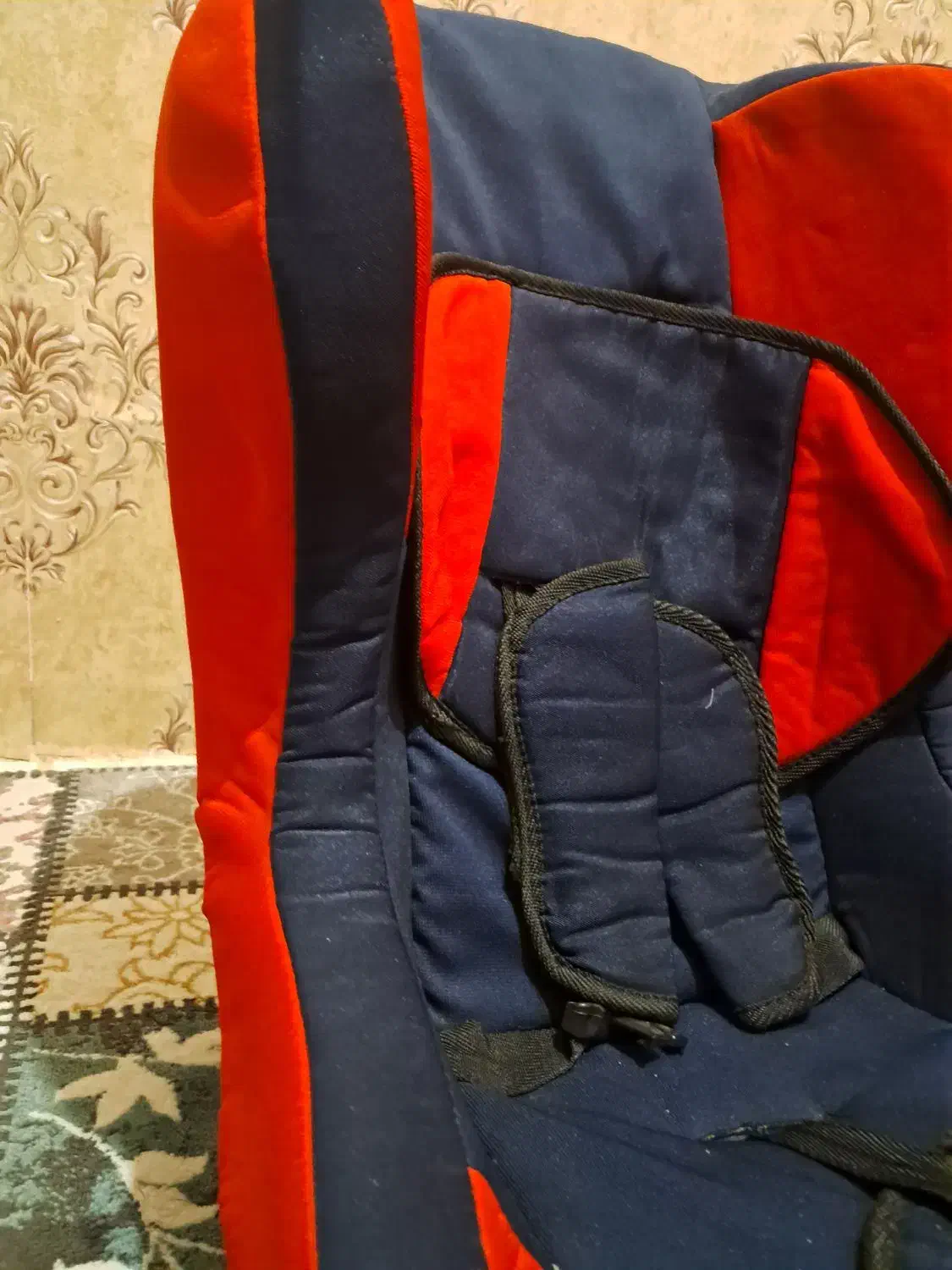 صندلی ماشین کودک|تخت و صندلی بچه|بروجرد, |دیوار