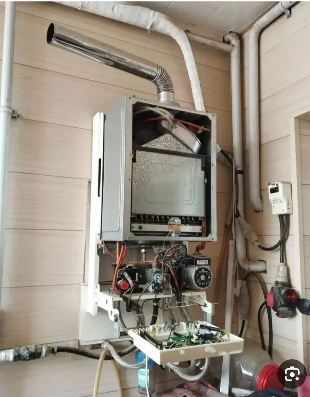 نمایندگی مرکزی تعمیرات پکیج و کولر گازی  پرند|خدمات پیشه و مهارت|پرند, فاز ۳|دیوار