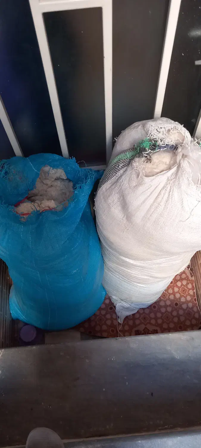 پنبه ی کارکرده|رختخواب، بالش، پتو|آران و بیدگل, |دیوار