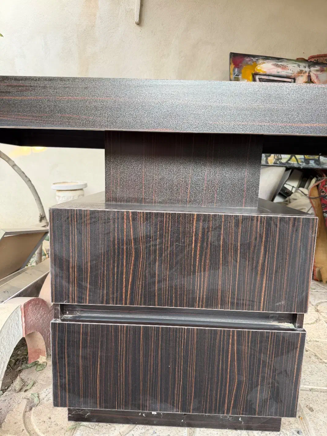 یک میز مدیریت و دو میز اداری|مبلمان اداری|قزوین, |دیوار