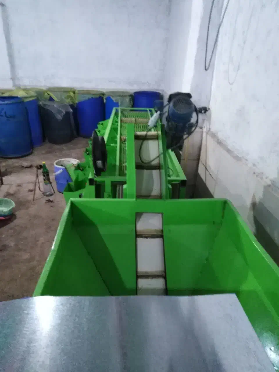 دستگاه سورت و دمگیر زیتون|ماشین‌آلات صنعتی|طارم, |دیوار