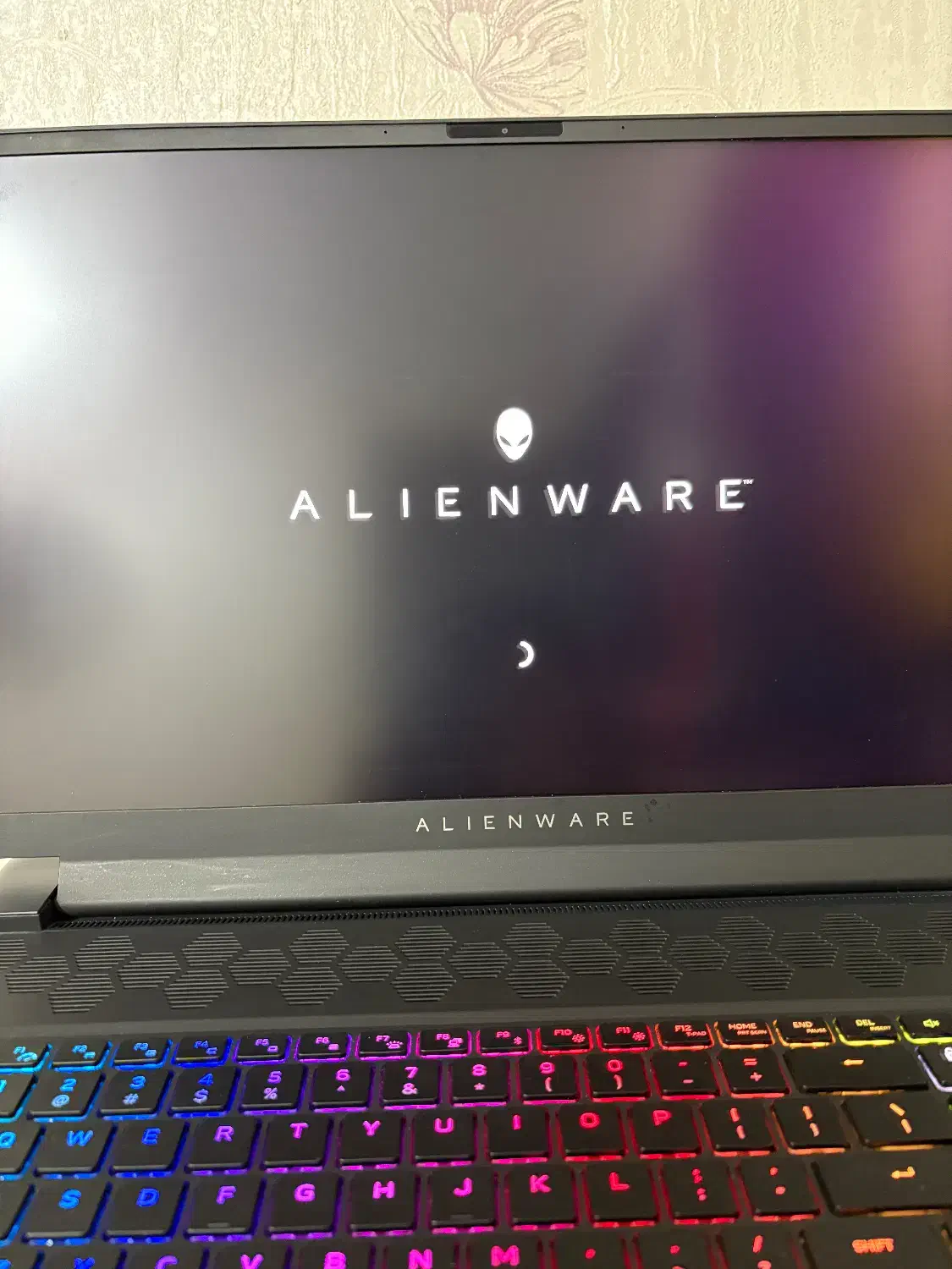 لپ تاپ گیمینگ الینور m18|رایانه همراه|تهران, زاهد گیلانی|دیوار