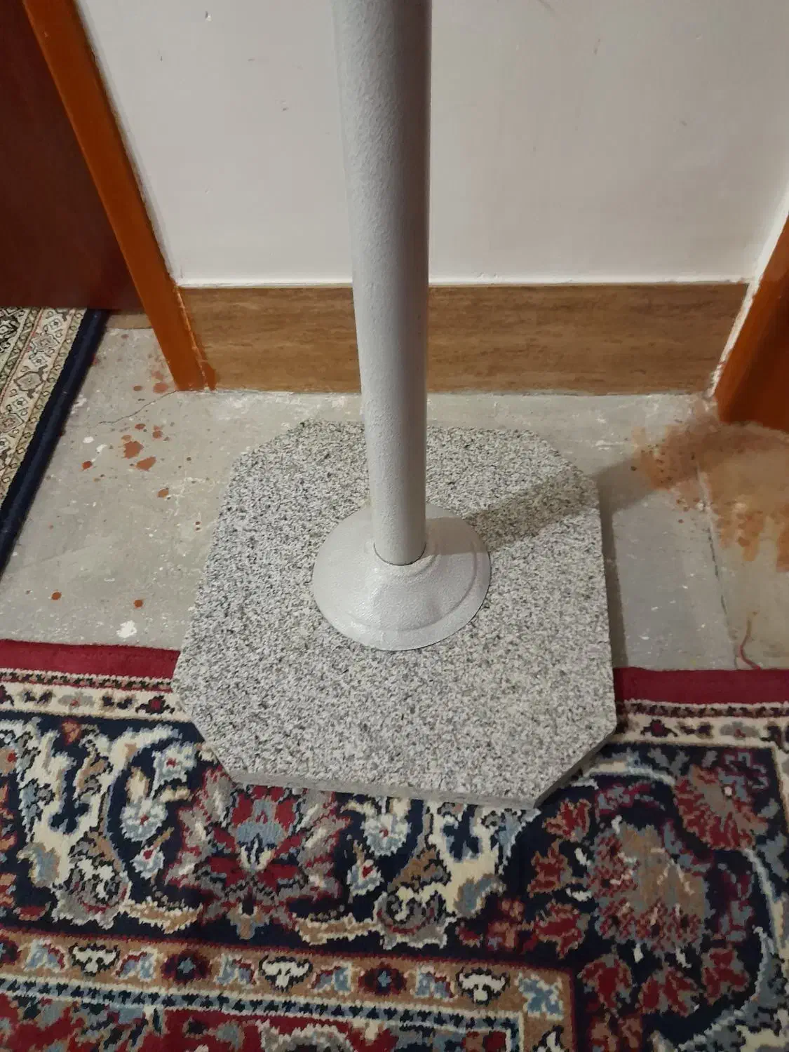 جالباسی|بندرخت و رخت‌آویز|قوچان, |دیوار