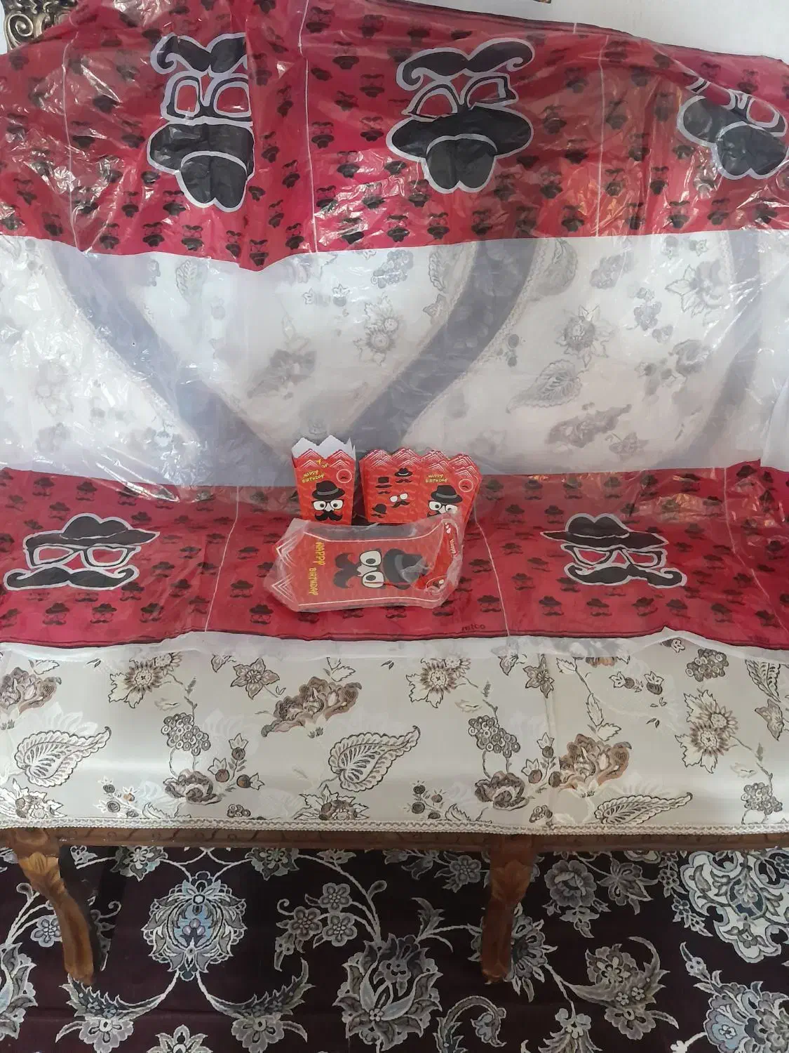 لوازم تزئینی تولد|صنایع دستی و سایر لوازم تزئینی|بروجرد, |دیوار