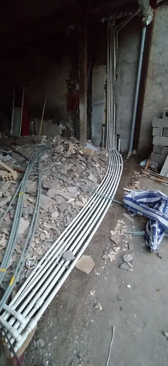 لوله کشی آب فاضلاب تاسیسات نصب شیر آلات لوله کش|خدمات پیشه و مهارت|رشت, یخسازی|دیوار