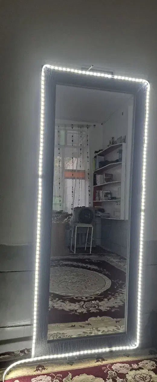 آینه قدی|آینه|کاشمر, |دیوار