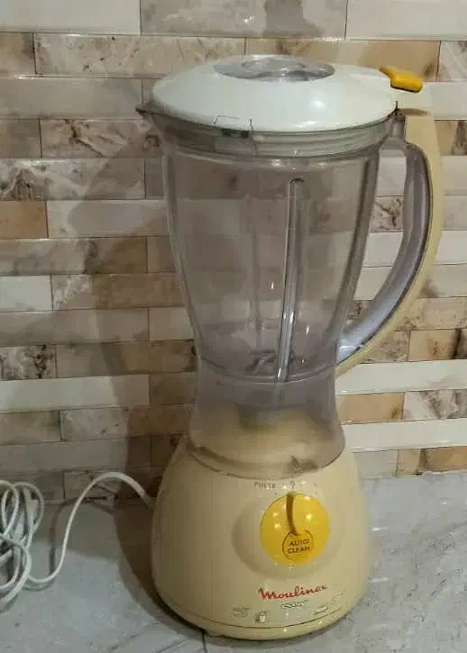 مخلوط کن|آبمیوهگیر و آبمرکباتگیر|بندر انزلی, معلم|دیوار