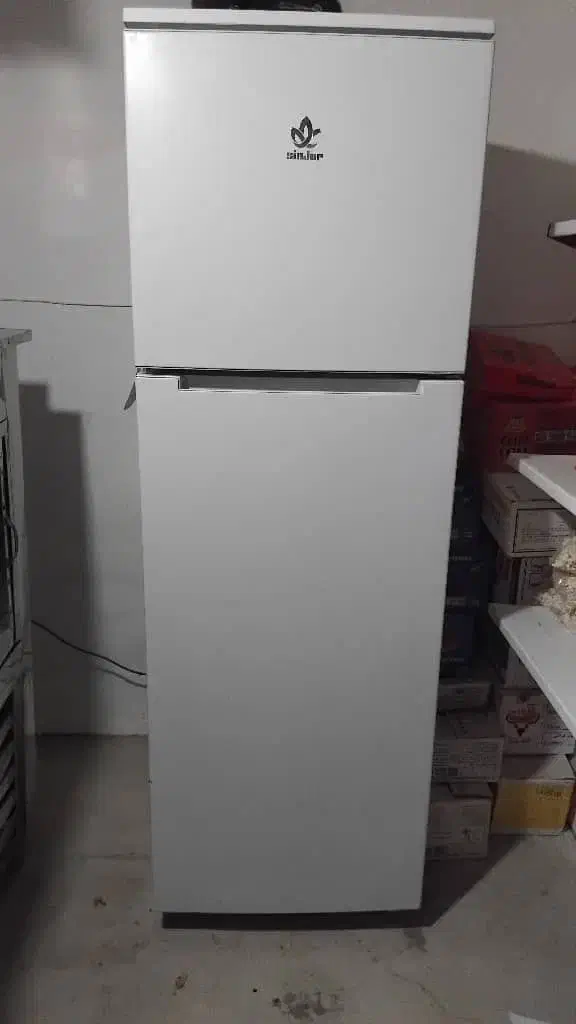 یخچال نو داخل کارتن. استفاده نشده|یخچال و فریزر|فاریاب, |دیوار