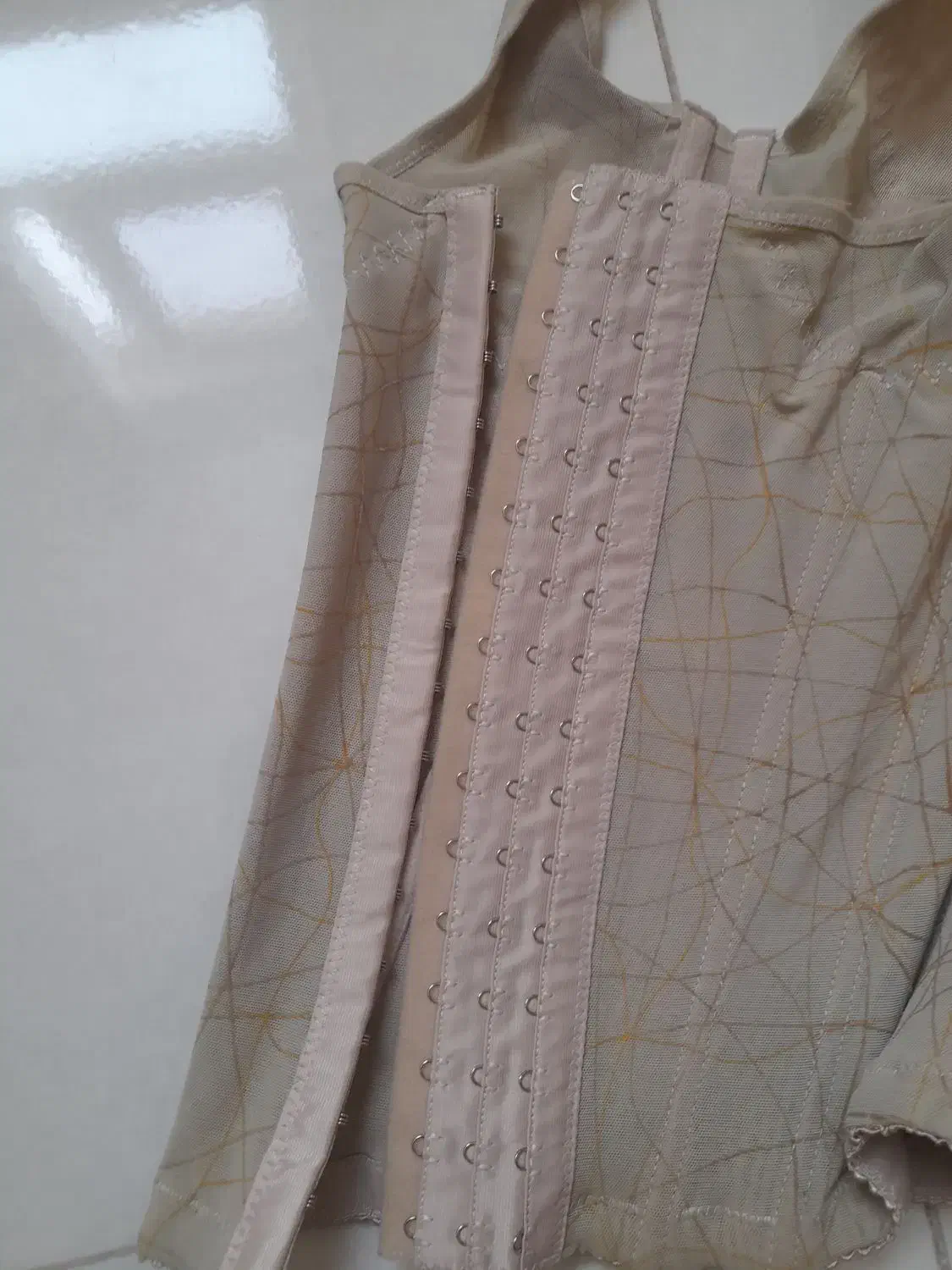 گن ساعت شنی|لباس|یزد, |دیوار