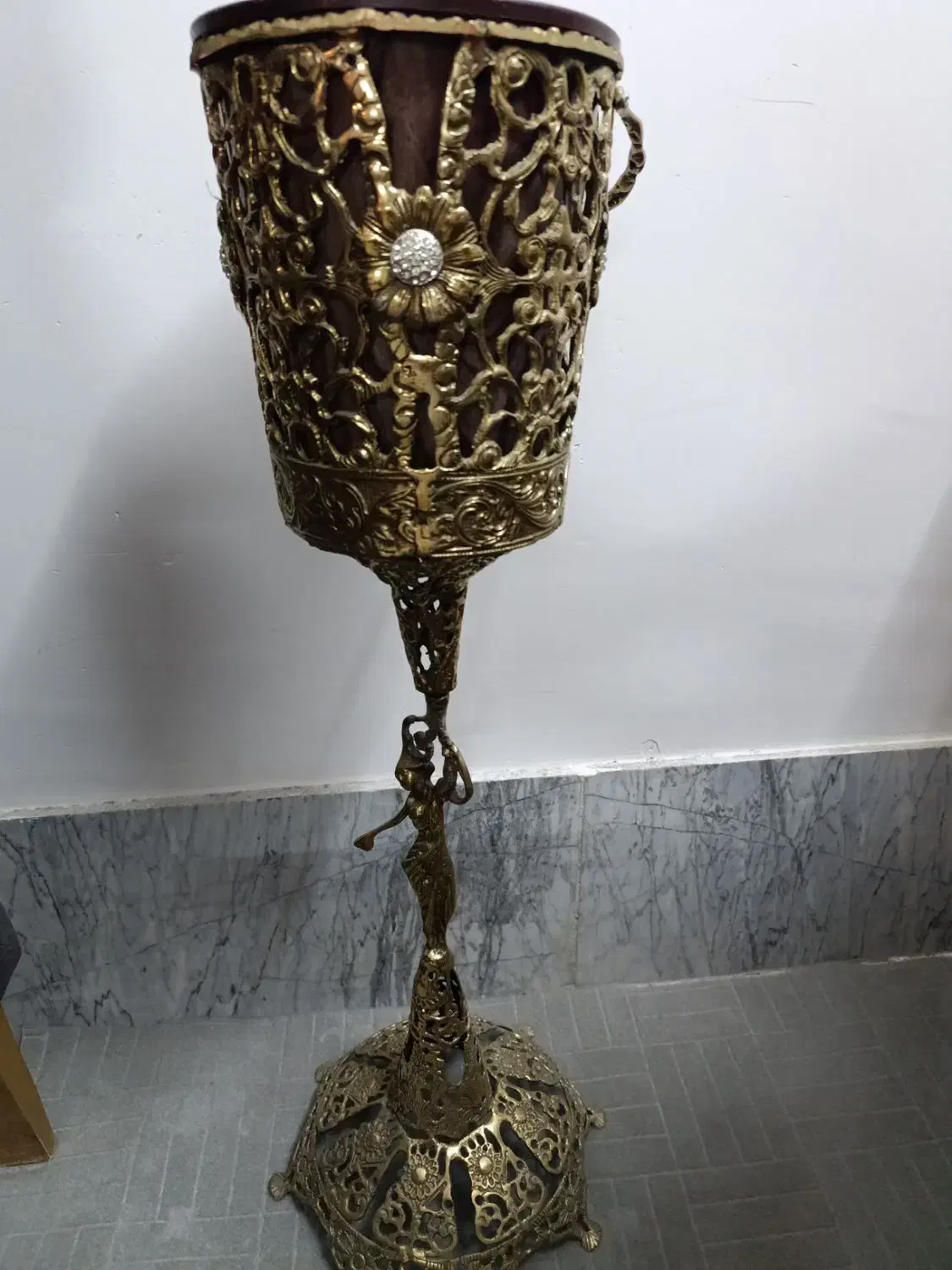 سطل برنز|صنایع دستی و سایر لوازم تزئینی|قم, نیروگاه|دیوار