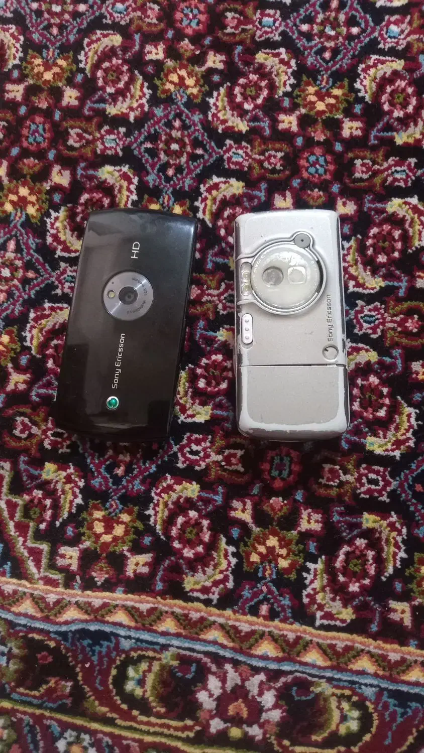 گوشی قدیمی ۲تا(سونی اریکسون)|موبایل|ابهر, |دیوار