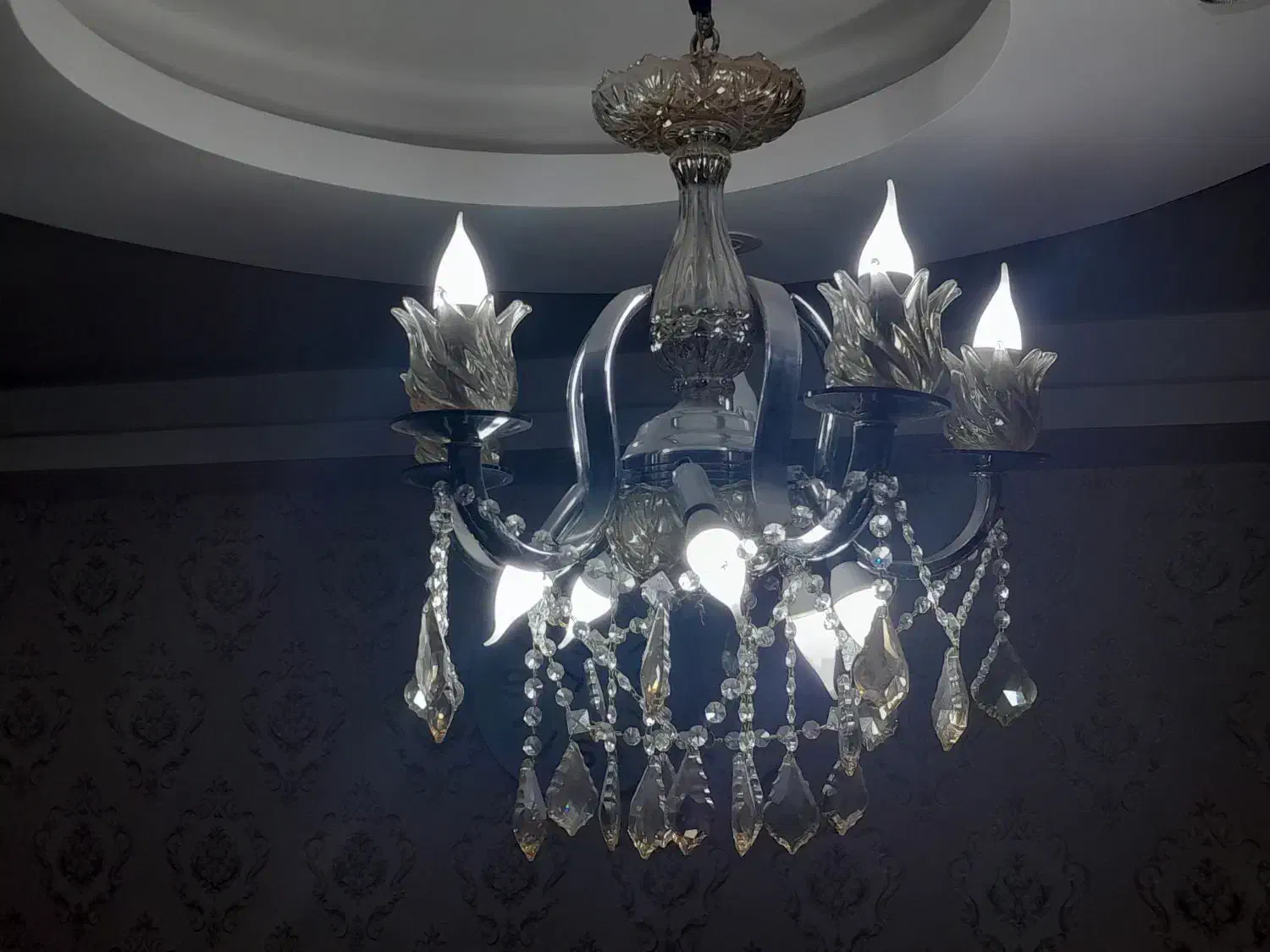 لوستر|لوستر و چراغ آویز|رشت, رودبارتان|دیوار