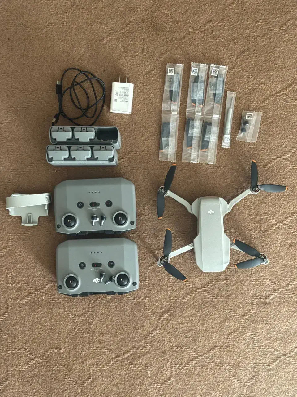 هلی شات مویک مینی 2 کمبو mavic mini + وسایل اضافه|دوربین عکاسی و فیلمبرداری|تهران, حکیمیه|دیوار