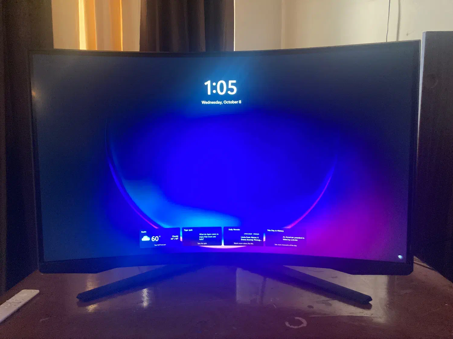 Samsung G6 Odyssey 32 Inch 2K (HDR)|قطعات و لوازم جانبی رایانه|رشت, شالکو|دیوار