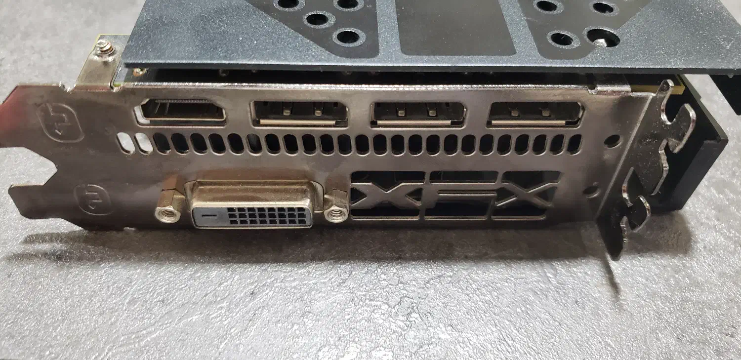 فروش کارت گرافیک RX 580 XFX پیچ پلمپ|قطعات و لوازم جانبی رایانه|قم, سراجه (۱۵ خرداد)|دیوار