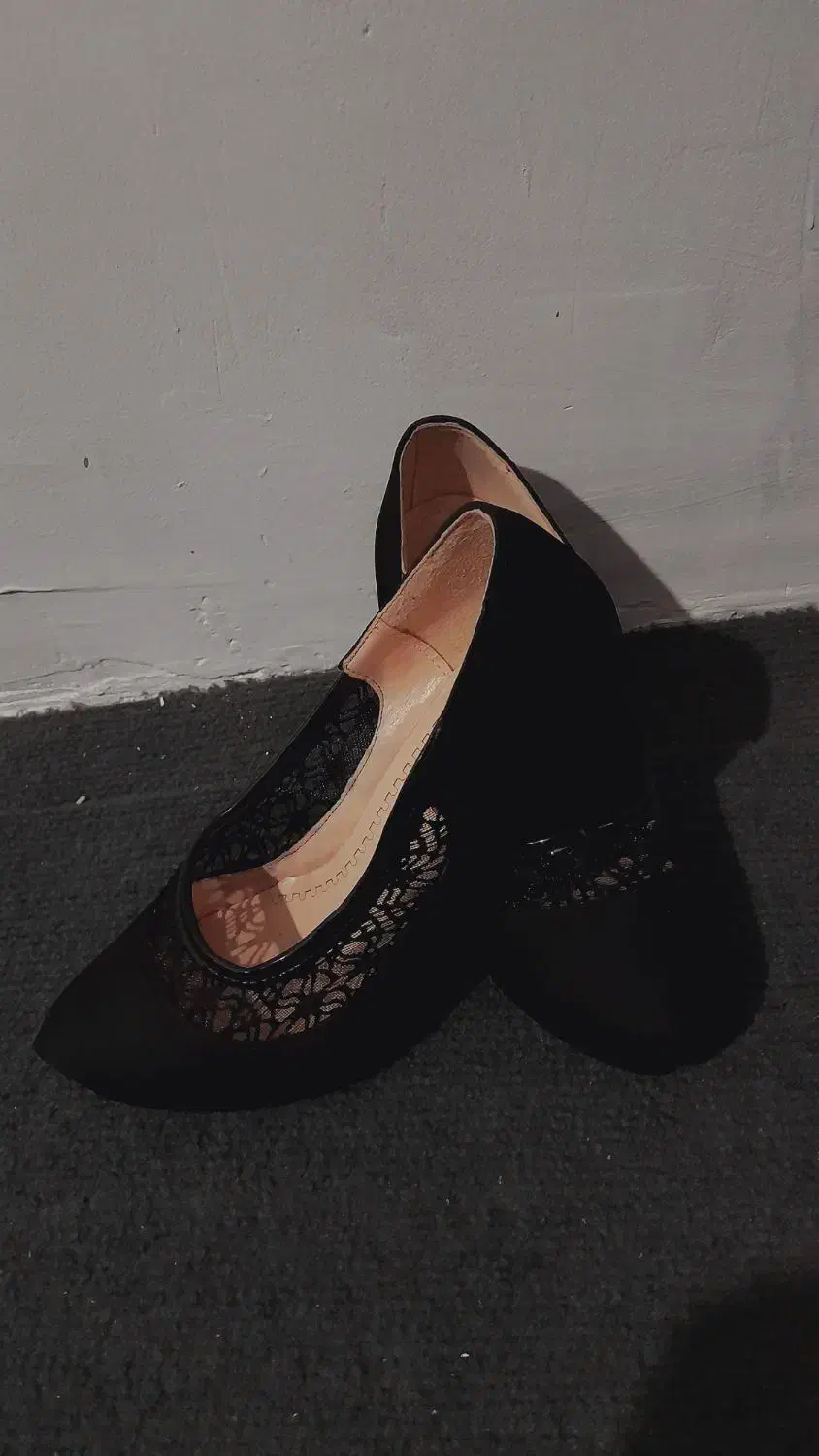 کفش مجلسی|کیف، کفش، کمربند|شهرکرد, |دیوار