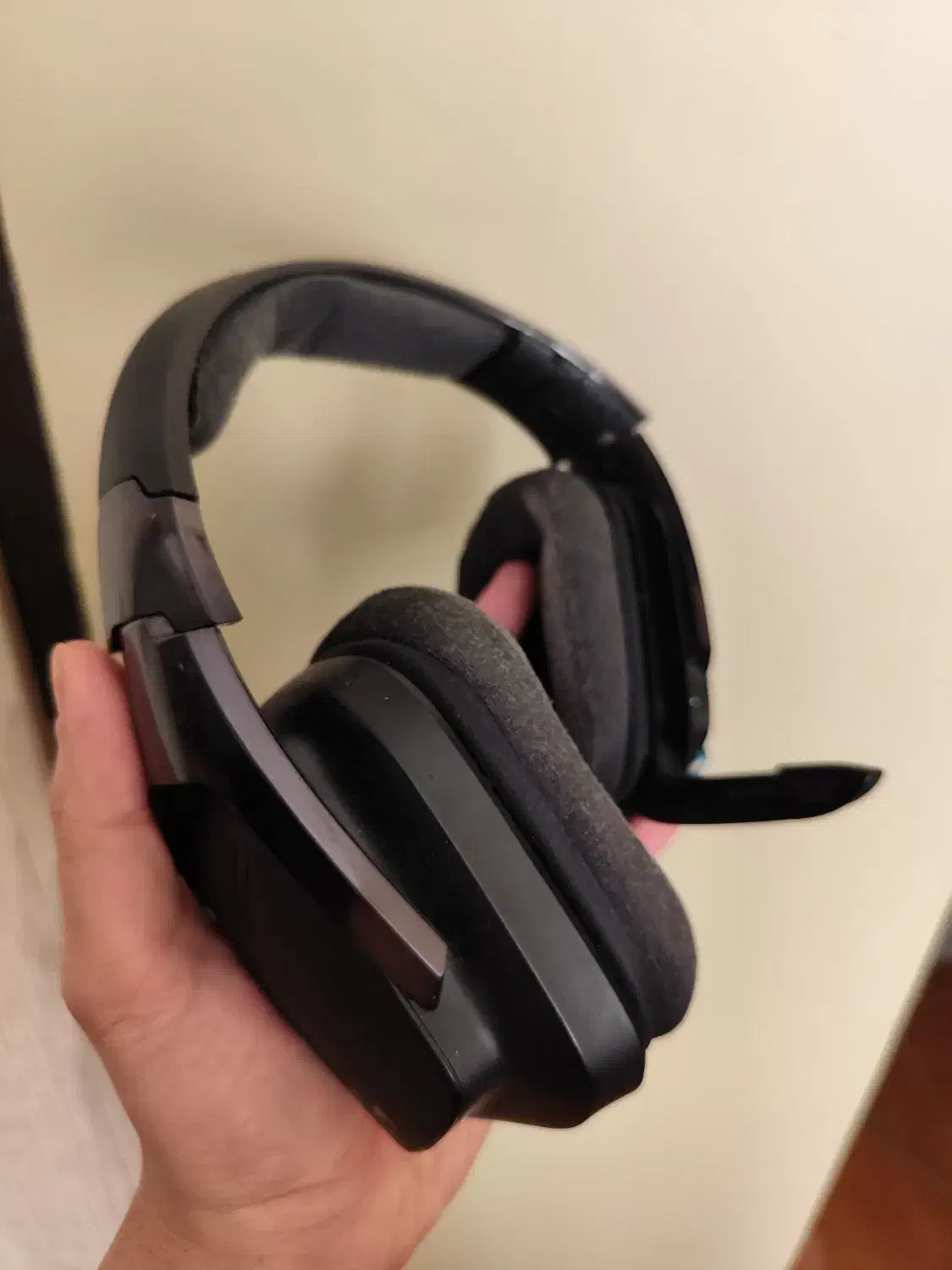 Logitech g 935|قطعات و لوازم جانبی رایانه|اندیشه, اندیشه فاز ۳|دیوار