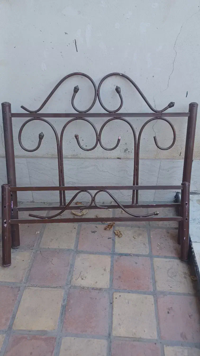 تخت خواب|تخت و سرویس خواب|کاشان, میدانگاه آقا|دیوار