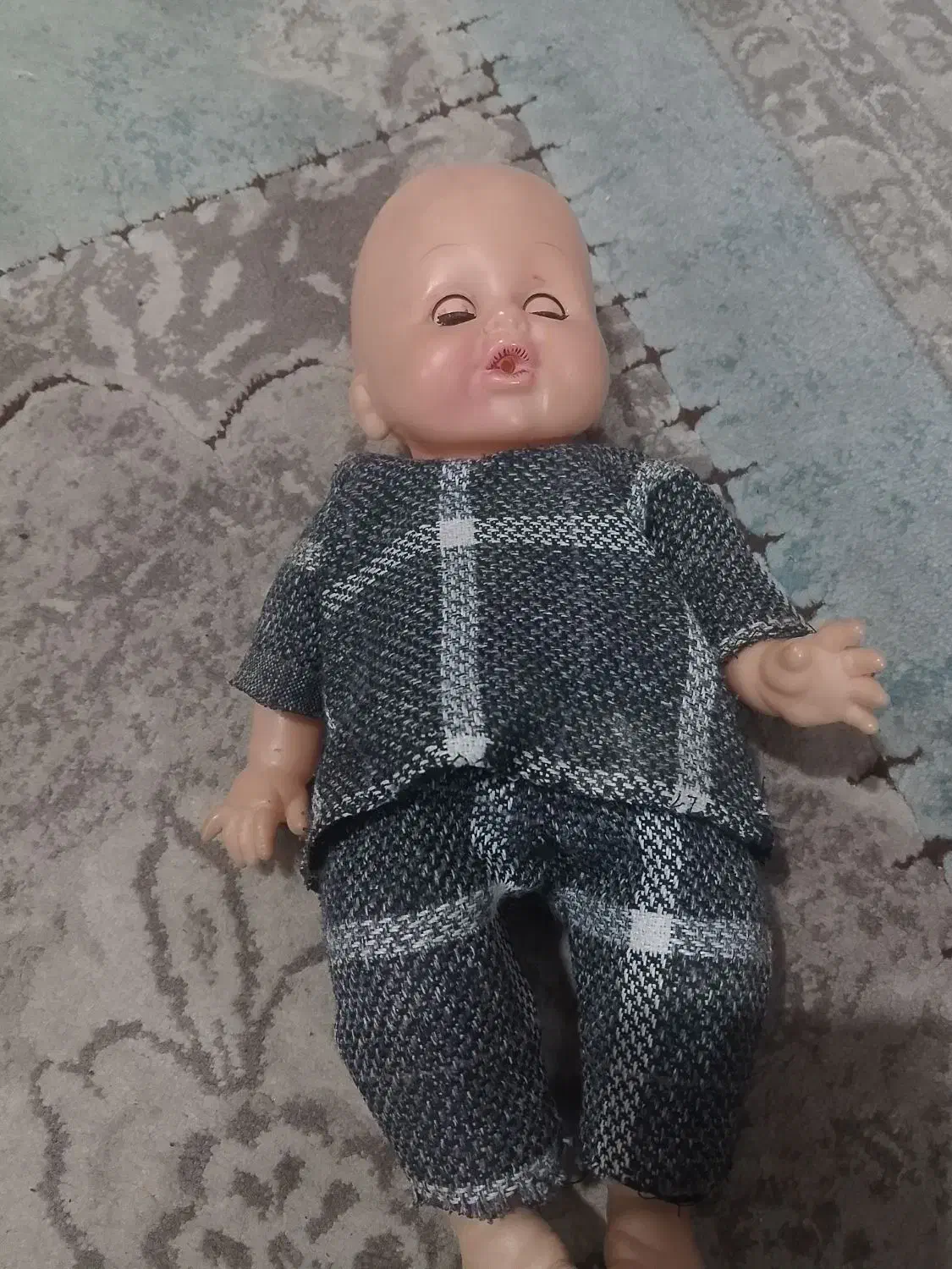 عروسک بیبی بورن (عروسک جیشی)|اسباب‌بازی بچه|نیشابور, سرآب کوشک|دیوار