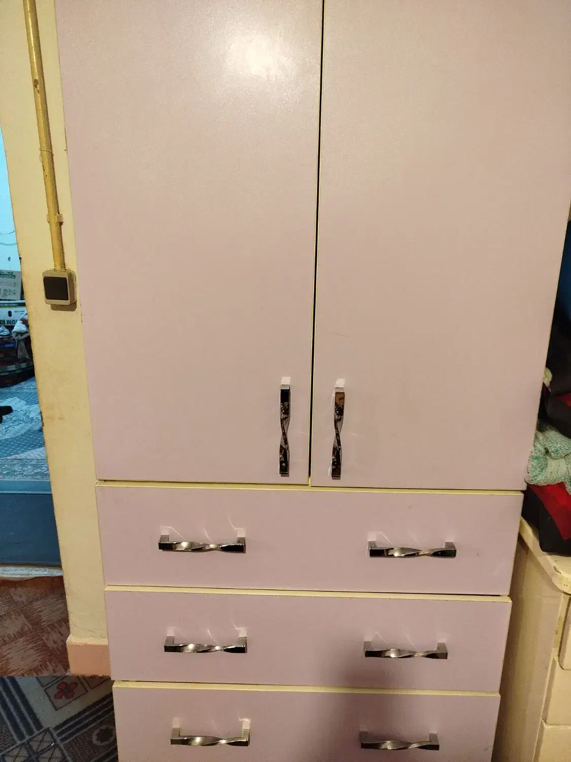 کمد دراور|جاکفشی، کمد، دراور|کنارک, |دیوار