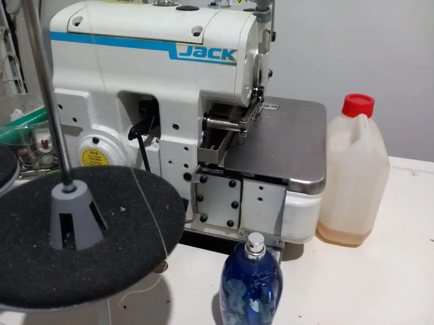 سردوز سه نخ|چرخ خیاطی و ریسندگی|اردبیل, |دیوار