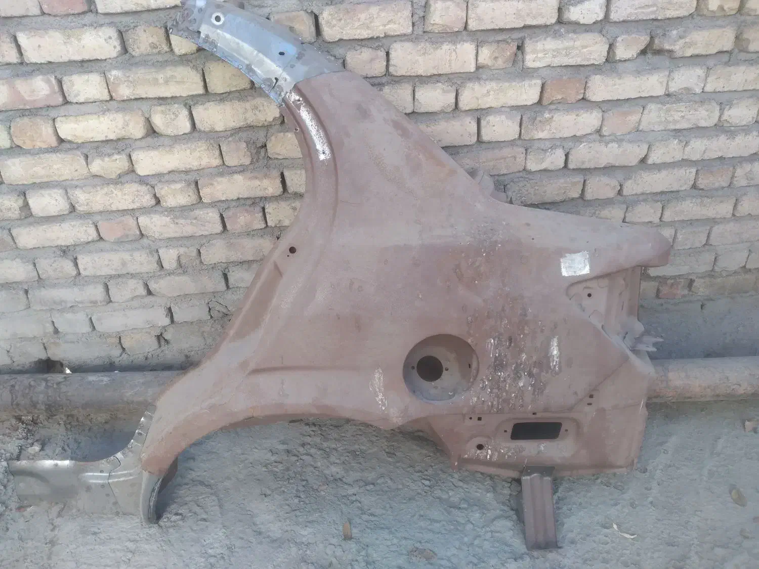 گلگیر عقب ساینا با دوبل|قطعات یدکی و لوازم جانبی|فولادشهر, B2|دیوار