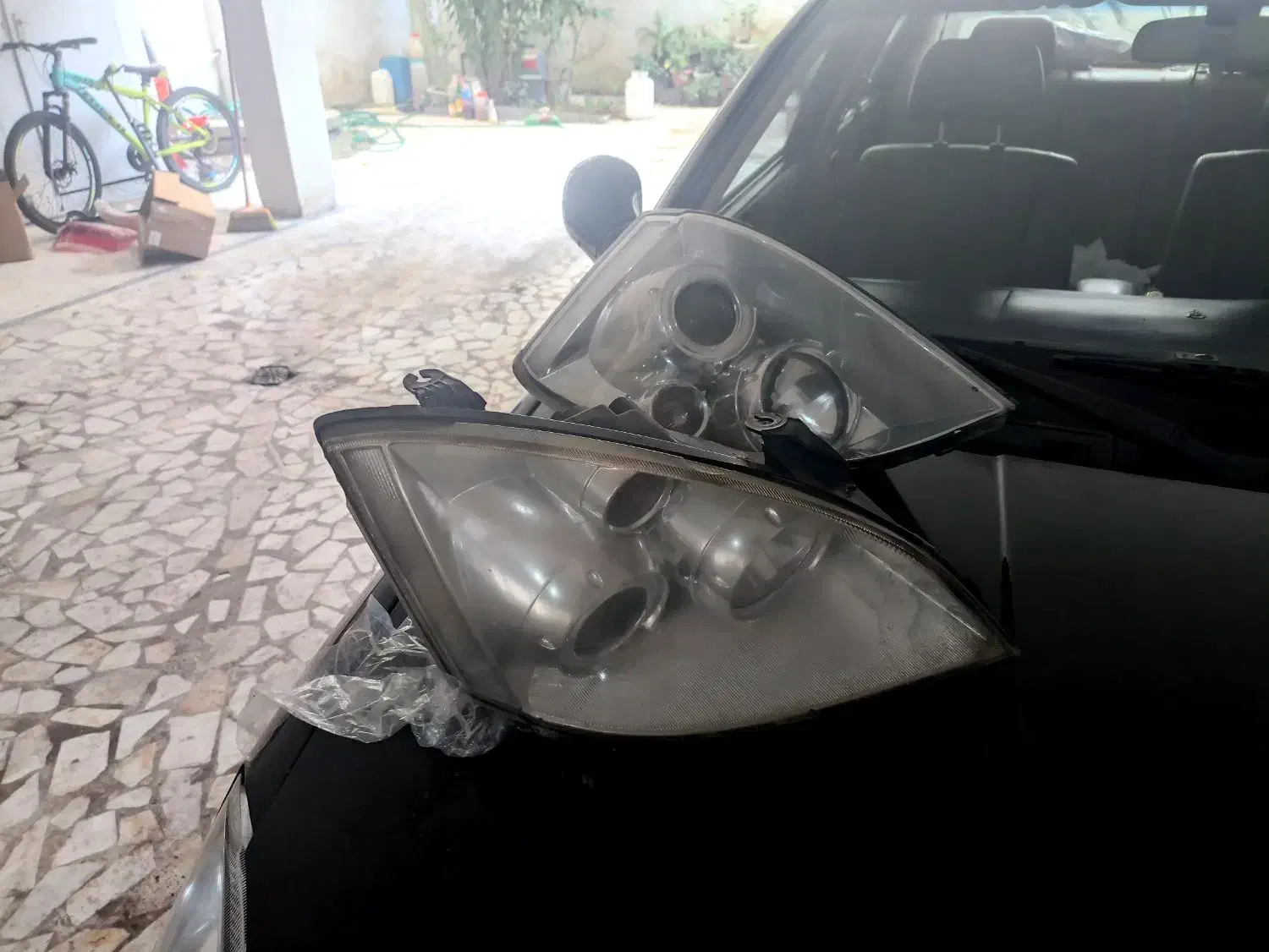 چراغ جلوسالم mvm530|قطعات یدکی و لوازم جانبی|رشت, لاکانی|دیوار