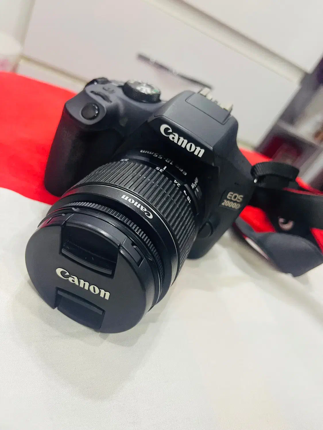 دوربین عکاسی کنون ۲۰۰۰ دی به همراه لنز 18-55|دوربین عکاسی و فیلمبرداری|محمودآباد, |دیوار