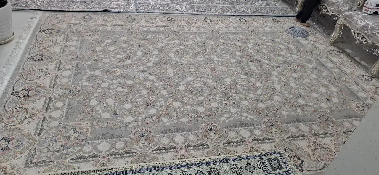 فرس|فرش|اصفهان, جاوان|دیوار