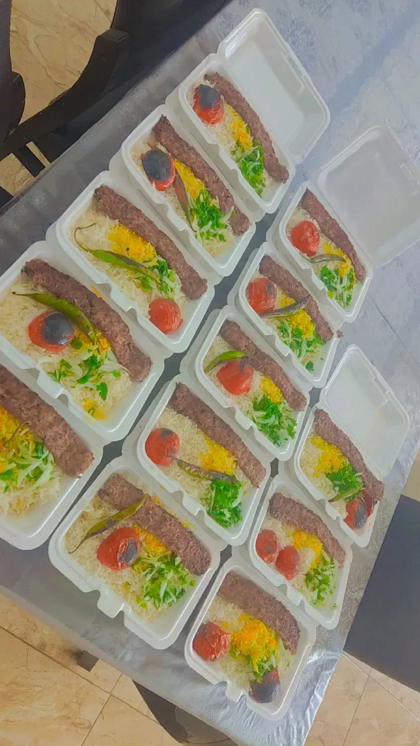 آشپز ماهر خانم|استخدام خدمات فروشگاه و رستوران|بناب, |دیوار