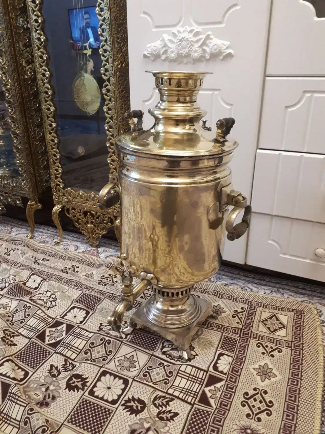 سماور زغالی|کلکسیون اشیاء عتیقه|تبریز, |دیوار