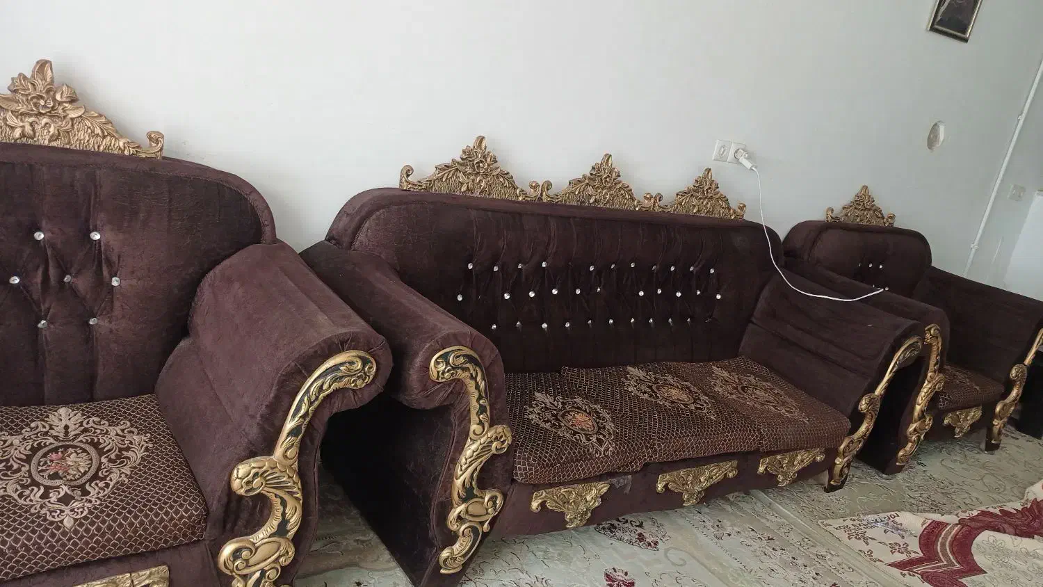 مبل ۷ نفره|مبلمان خانگی و میز عسلی|تربت جام, علوی|دیوار