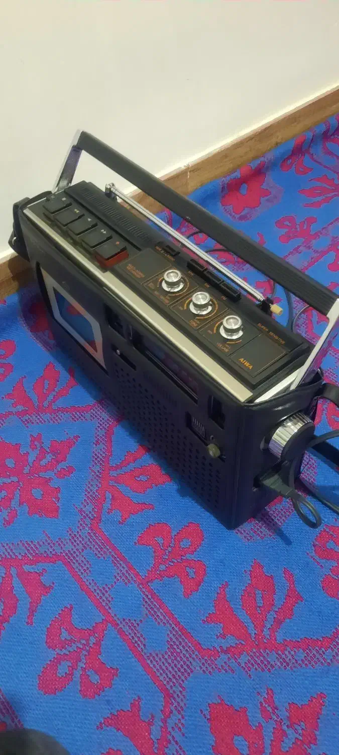 ظبط کاست|کلکسیون اشیاء عتیقه|باسمنج, |دیوار