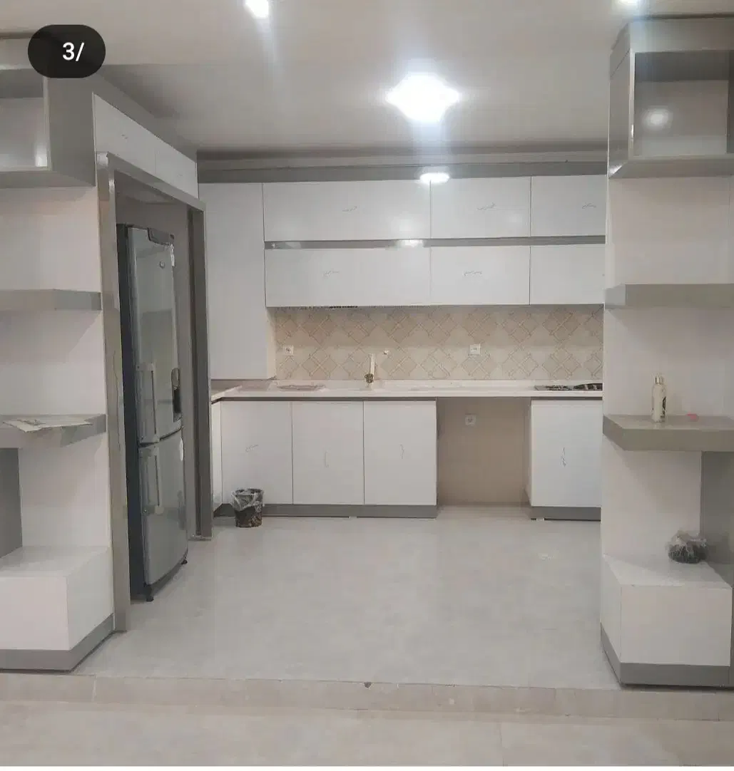 ساختمان دو طبقه ورودی جدا|فروش خانه و ویلا|شاهین دژ, |دیوار