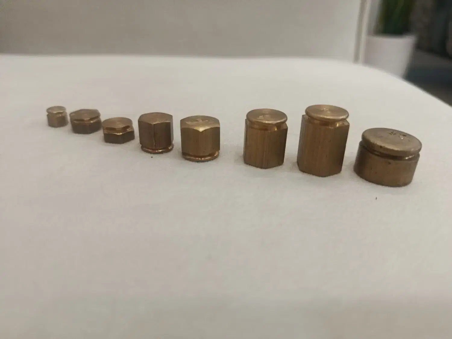 ۲تاقفل رمزی قدیمی با ۸تا وزنه قدیمی مثقالی طلا کِش|کلکسیون اشیاء عتیقه|قزوین, |دیوار