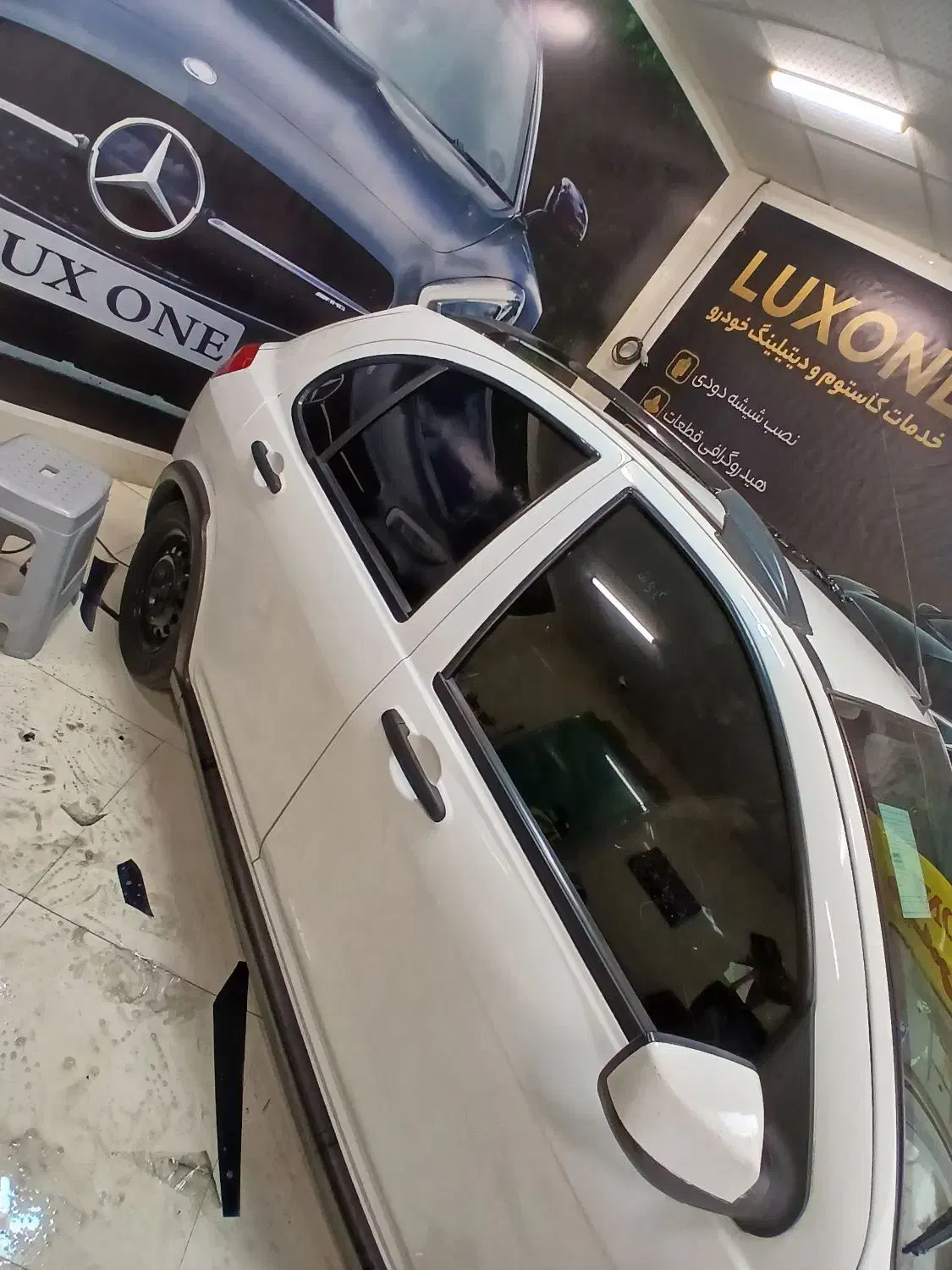 نصب شیشه دودی|خدمات موتور و ماشین|اسلامشهر, باغ فیض|دیوار