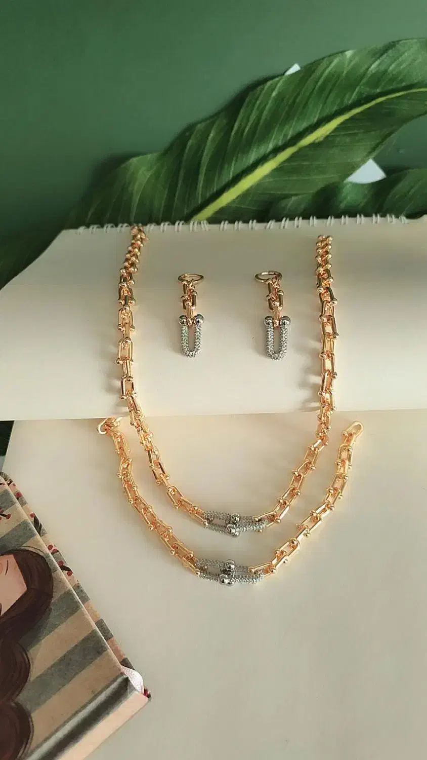 ست تیفانی مشابه طلا با نگین های ظریف|جواهرات|قزوین, |دیوار